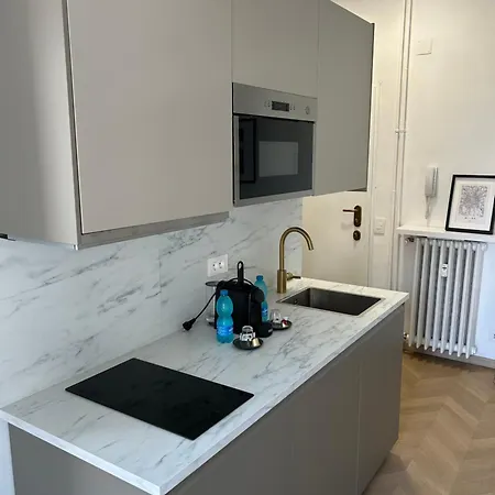 Life 23 Apartment *