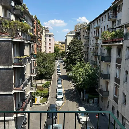 Life 23 Apartment Milan