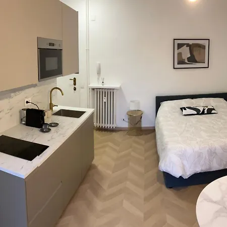 Life 23 Apartament *