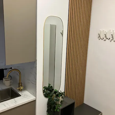 Apartament Life 23 *